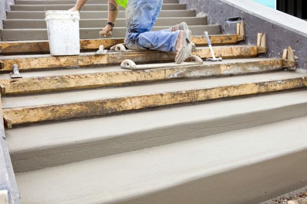 Concrete Steps Pouring in Sparks