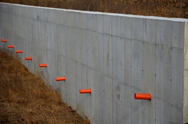 Cement Wall Pouring in Sparks