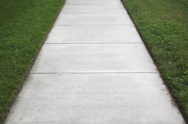 Cost of Concrete Walkway Replacement in Sparks